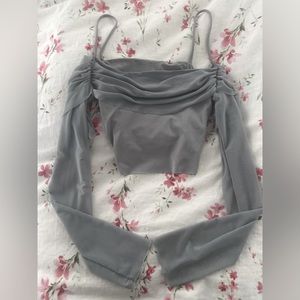 grey no shoulder ruffle crop